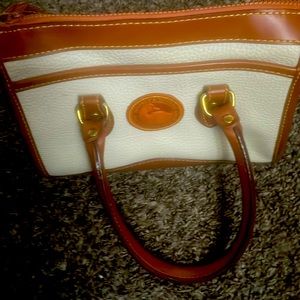 Dooney & Bourke